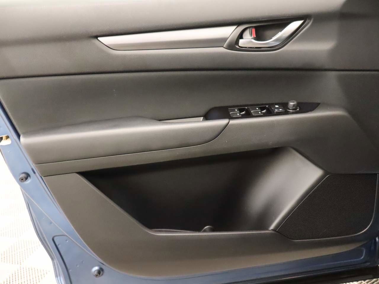 Used 2021 MAZDA CX-5 Sport image 17