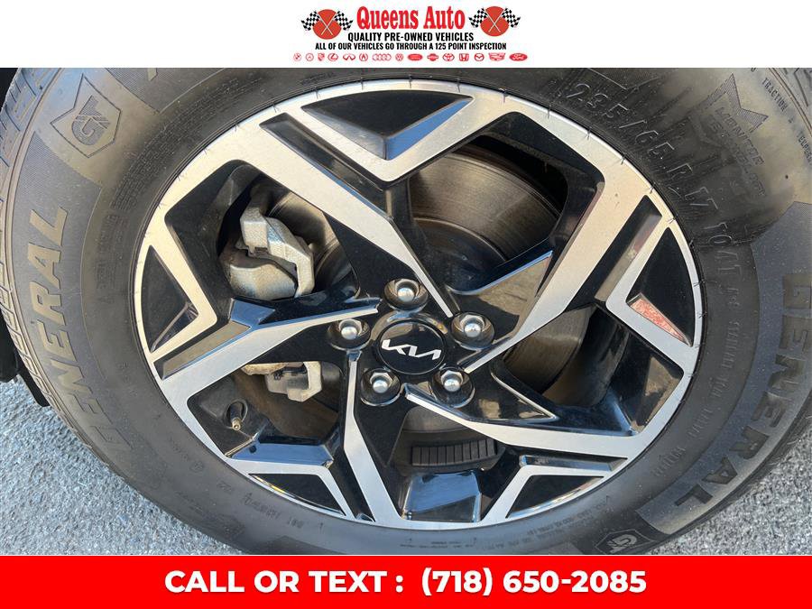 Used 2023 Kia Sportage LX image 30