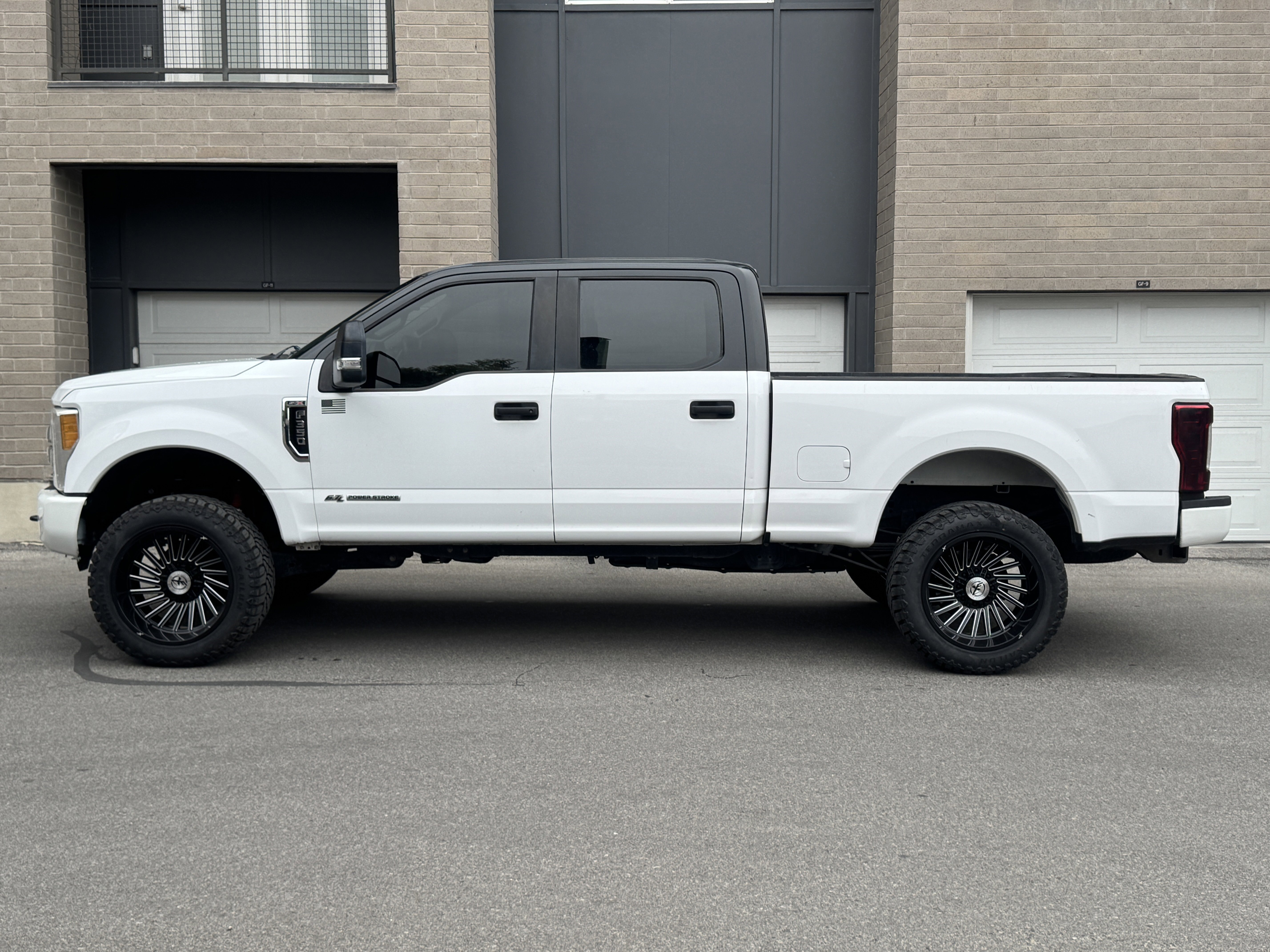 Used 2017 Ford F350 XL w/ STX Appearance Package AWD/4WD image 2