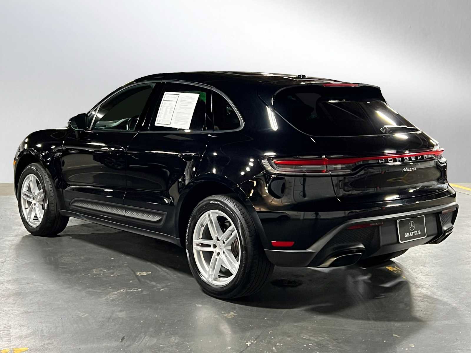 Used 2024 Porsche Macan image 5
