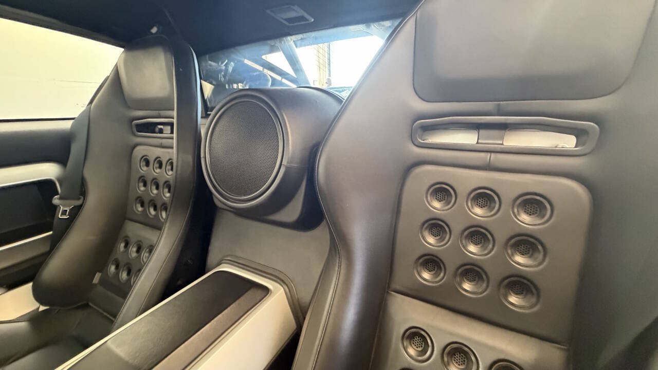Used 2006 Ford GT RWD image 35