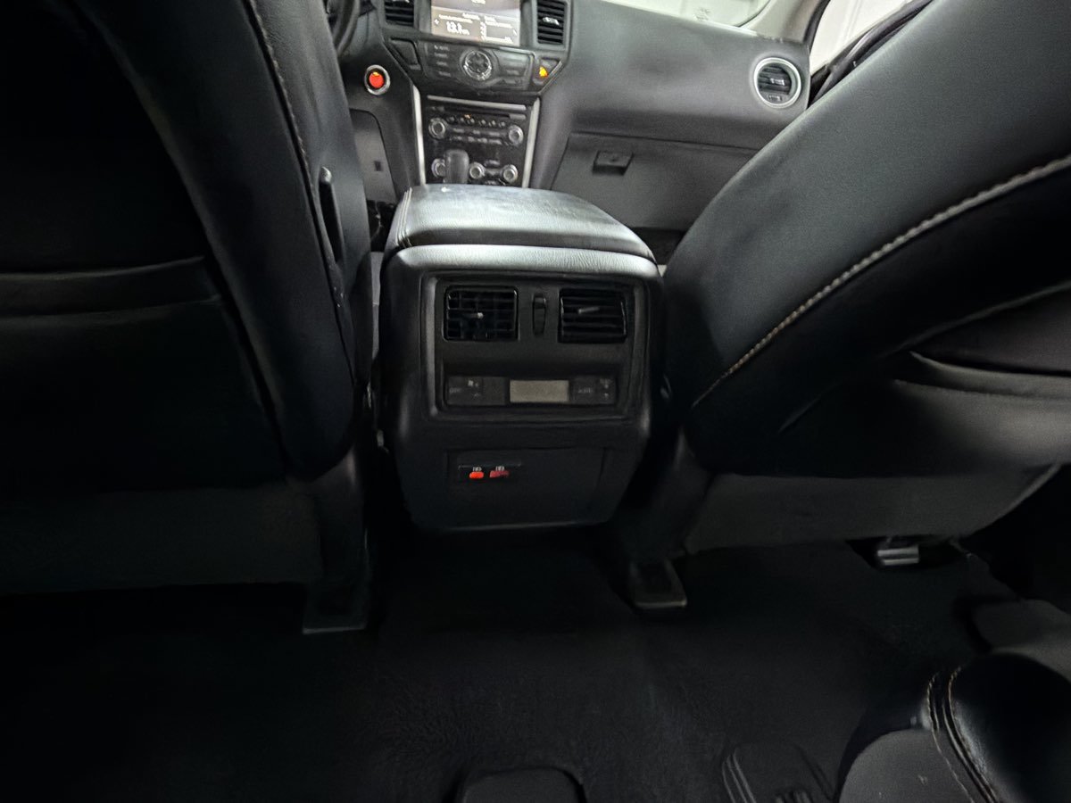 Used 2019 Nissan Pathfinder SV w/ Rock Creek Edition FWD image 24