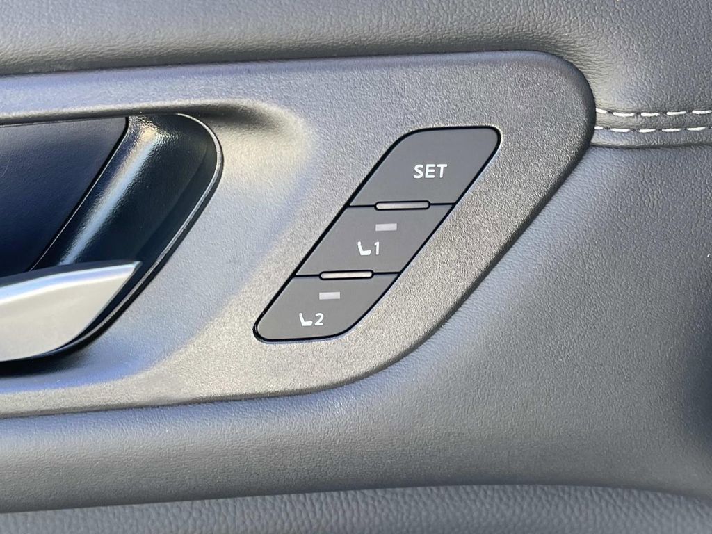 New 2026 Nissan Pathfinder Platinum AWD/4WD image 26