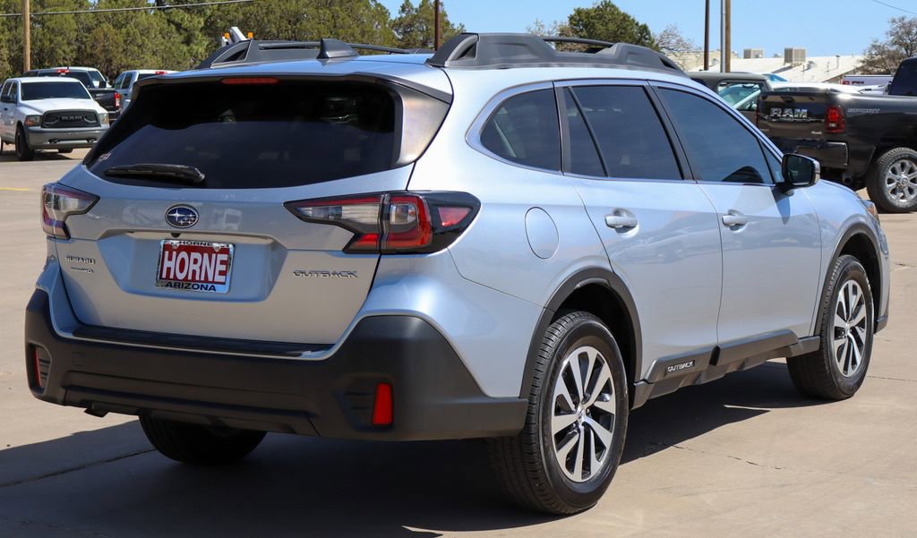 Used 2021 Subaru Outback Premium w/ Popular Package #1 AWD/4WD image 3
