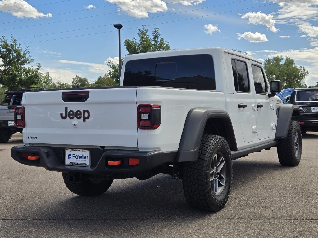 Used 2025 Jeep Gladiator Mojave w/ Convenience Group AWD/4WD image 7