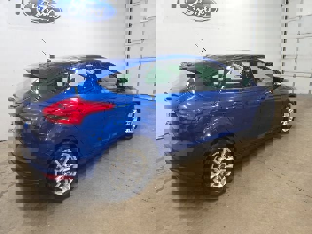 Used 2018 Ford Focus SE FWD image 8