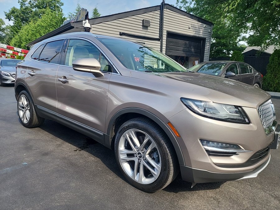 Used 2019 Lincoln MKC Reserve w/ MKC Climate Package AWD/4WD image 9