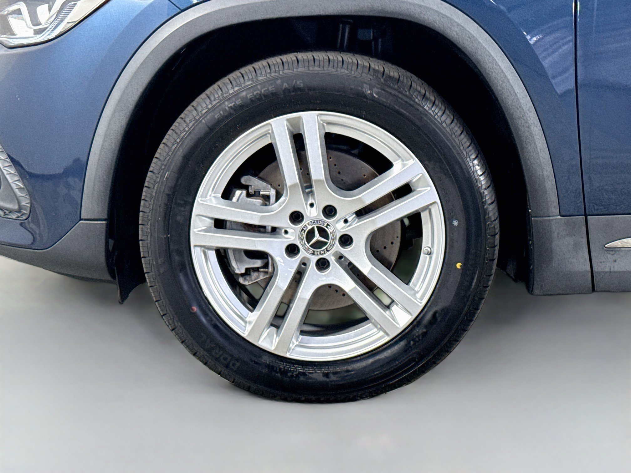 Used 2023 Mercedes-Benz GLA 250 4MATIC w/ Premium Package image 38