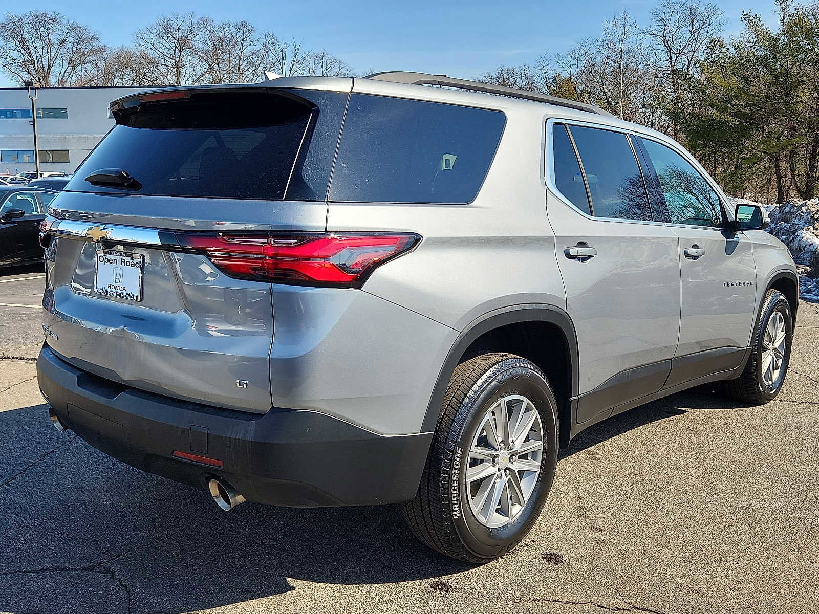 Used 2023 Chevrolet Traverse LT AWD/4WD image 6