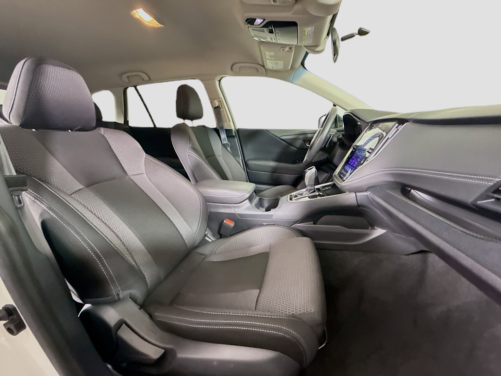 Used 2020 Subaru Outback Premium AWD/4WD image 29