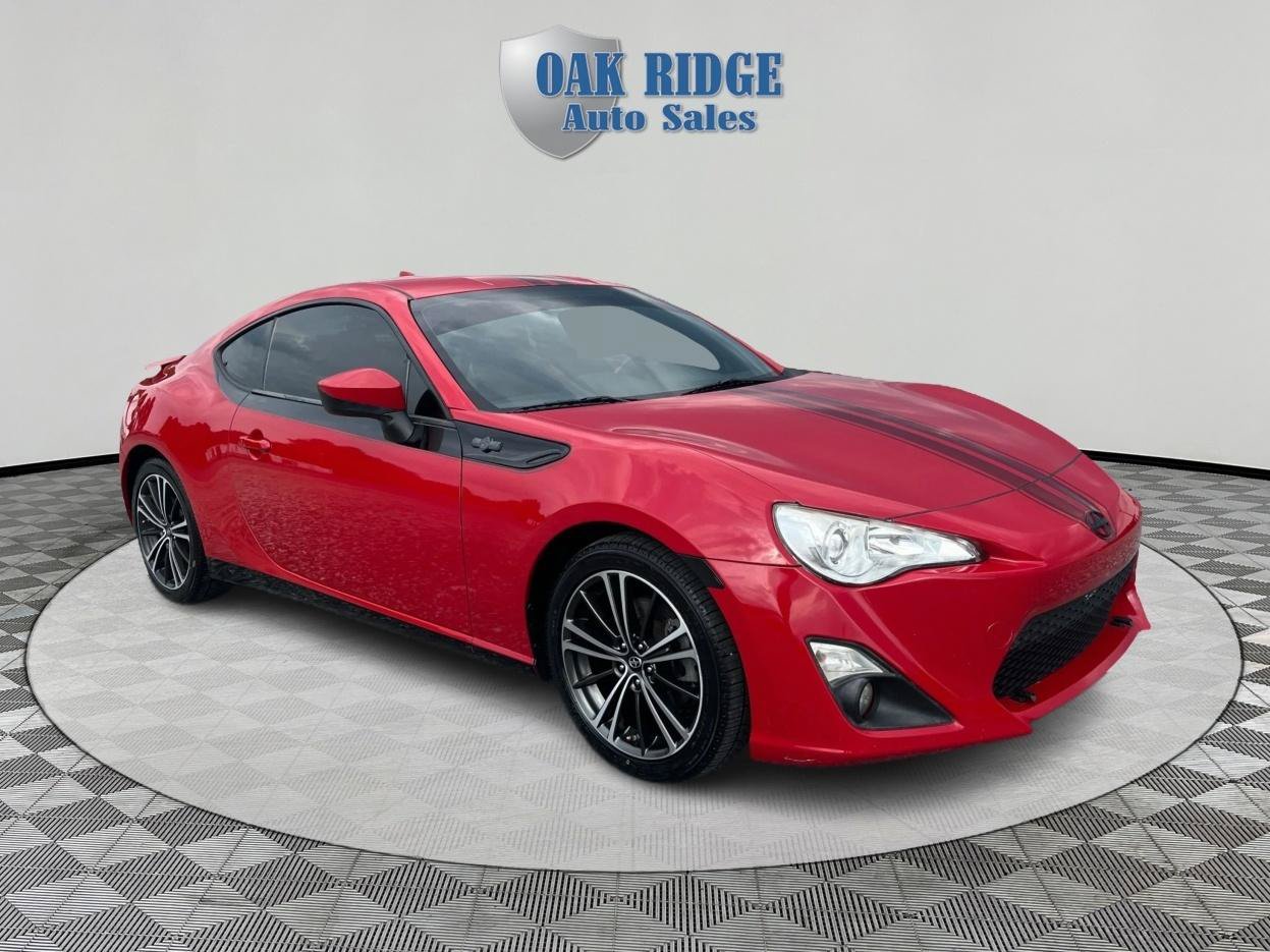 Used 2015 Scion FR-S RWD image 3