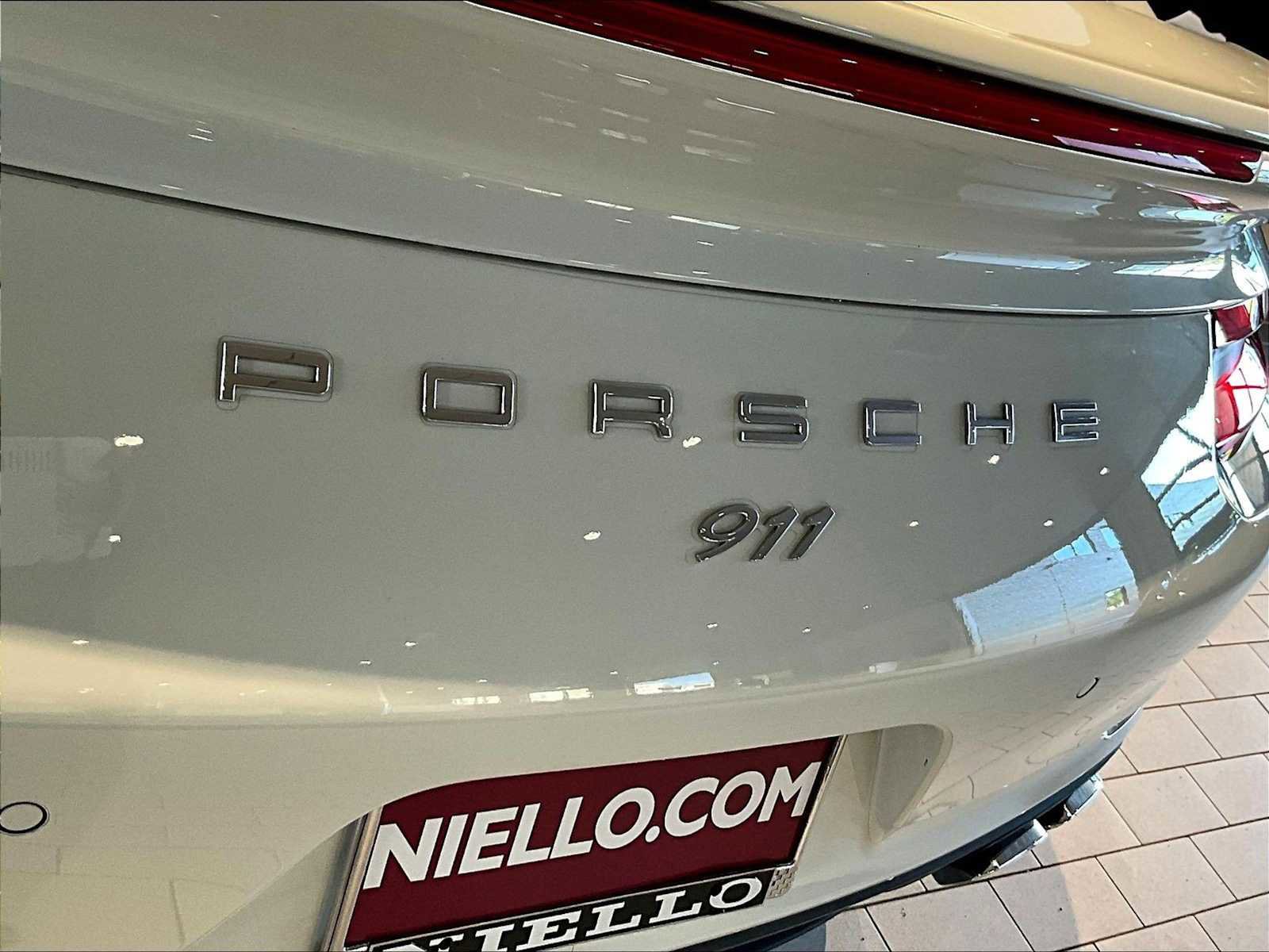 Used 2017 Porsche 911 Turbo image 37
