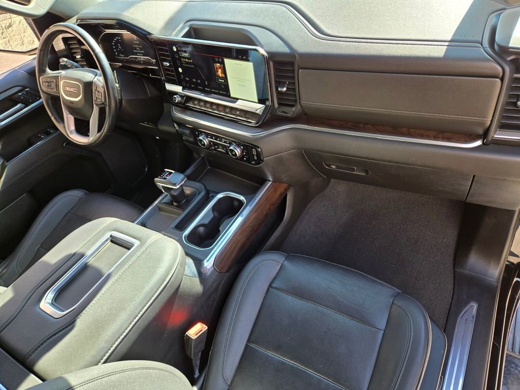 Used 2022 GMC Sierra 1500 SLT w/ SLT Premium Plus Package AWD/4WD image 21