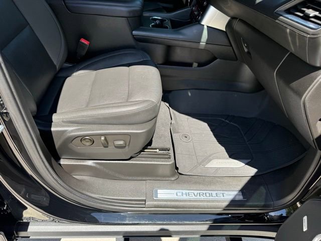 Used 2022 Chevrolet Tahoe Z71 w/ Luxury Package AWD/4WD image 97