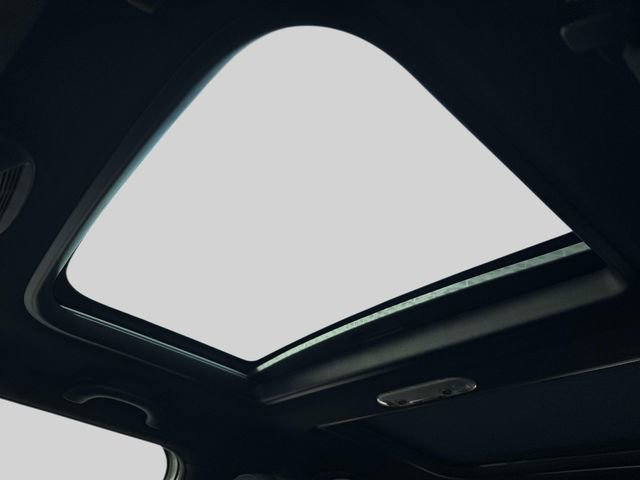 Used 2020 MINI Cooper S w/ Premium Package image 24