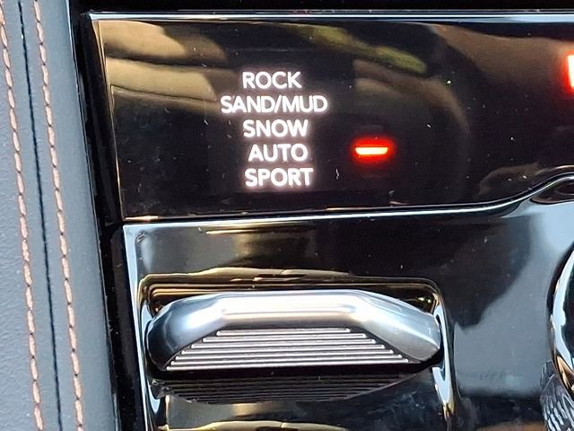 Used 2025 Jeep Grand Cherokee Summit image 26