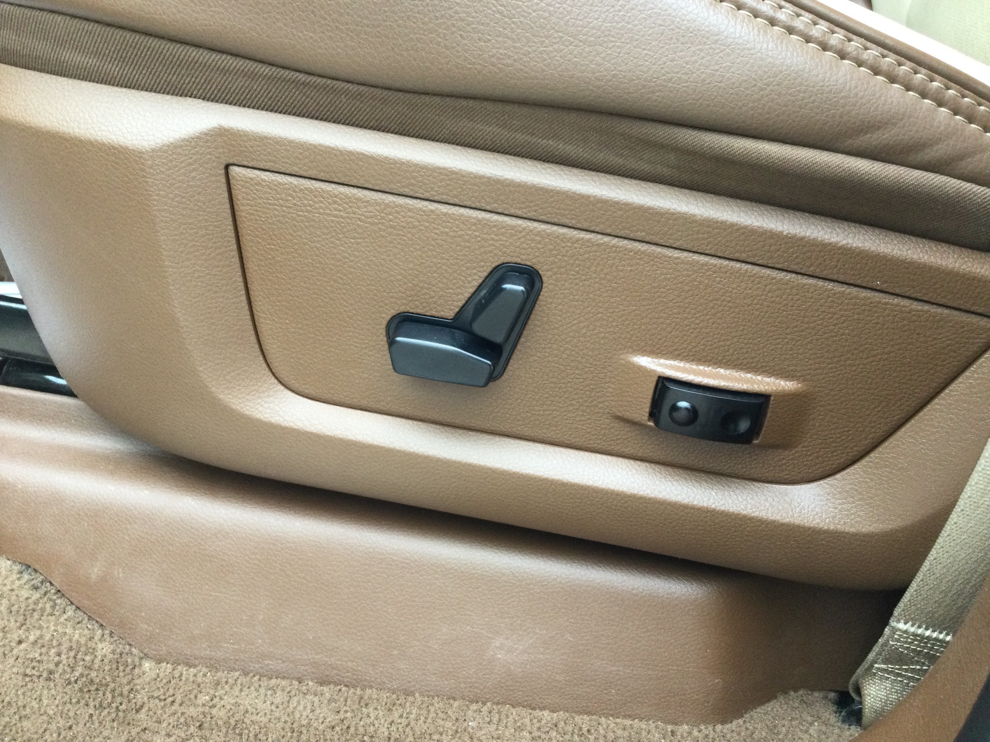 Used 2019 RAM 3500 Laramie AWD/4WD image 11