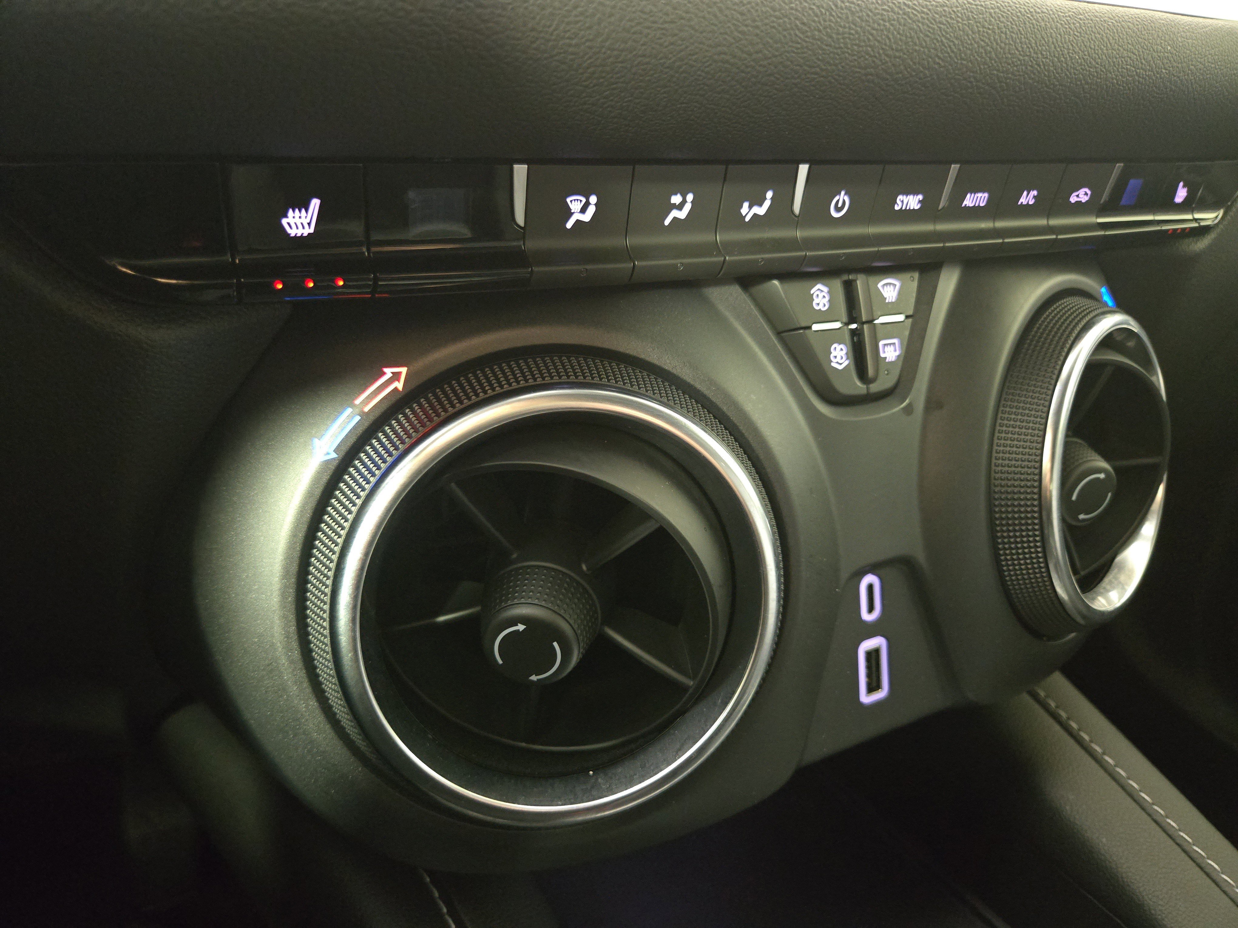 Certified 2024 Chevrolet Blazer LT w/ Driver Confidence Package image 25