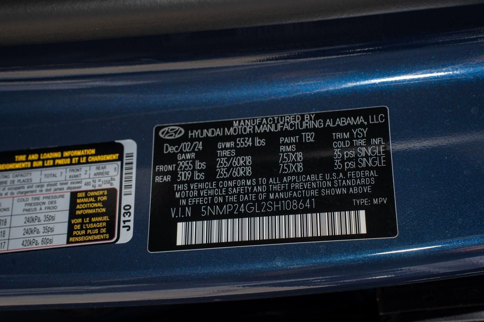 Used 2025 Hyundai Santa Fe SEL FWD image 40