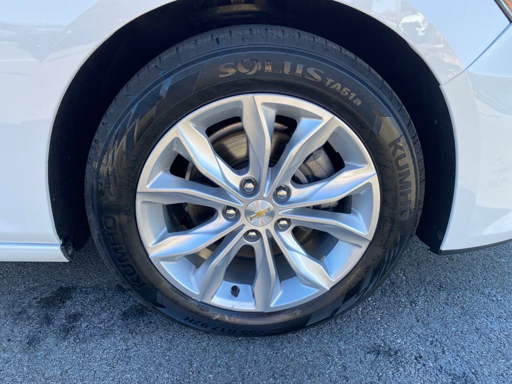 Used 2024 Chevrolet Malibu LT image 9