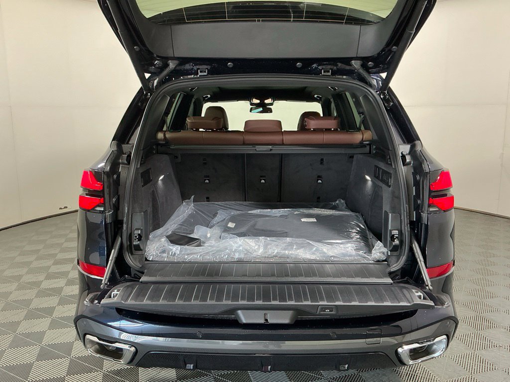 New 2026 BMW X5 xDrive40i w/ M Sport Package AWD/4WD image 28