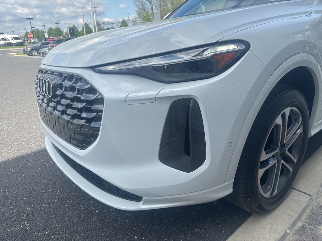 Certified 2025 Audi Q5 Premium w/ Premium Plus AWD/4WD image 35