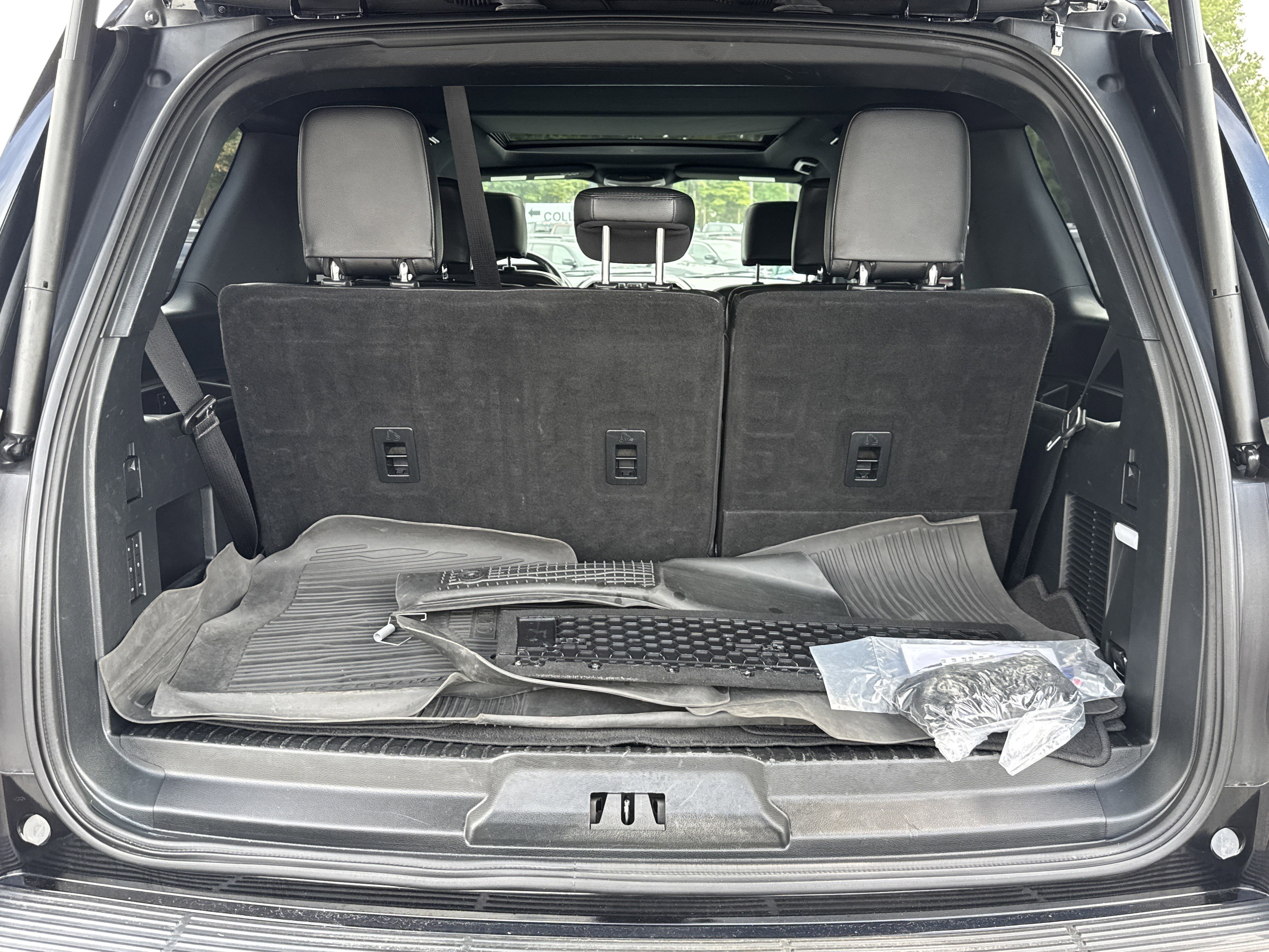 Used 2021 Ford Expedition XLT image 23