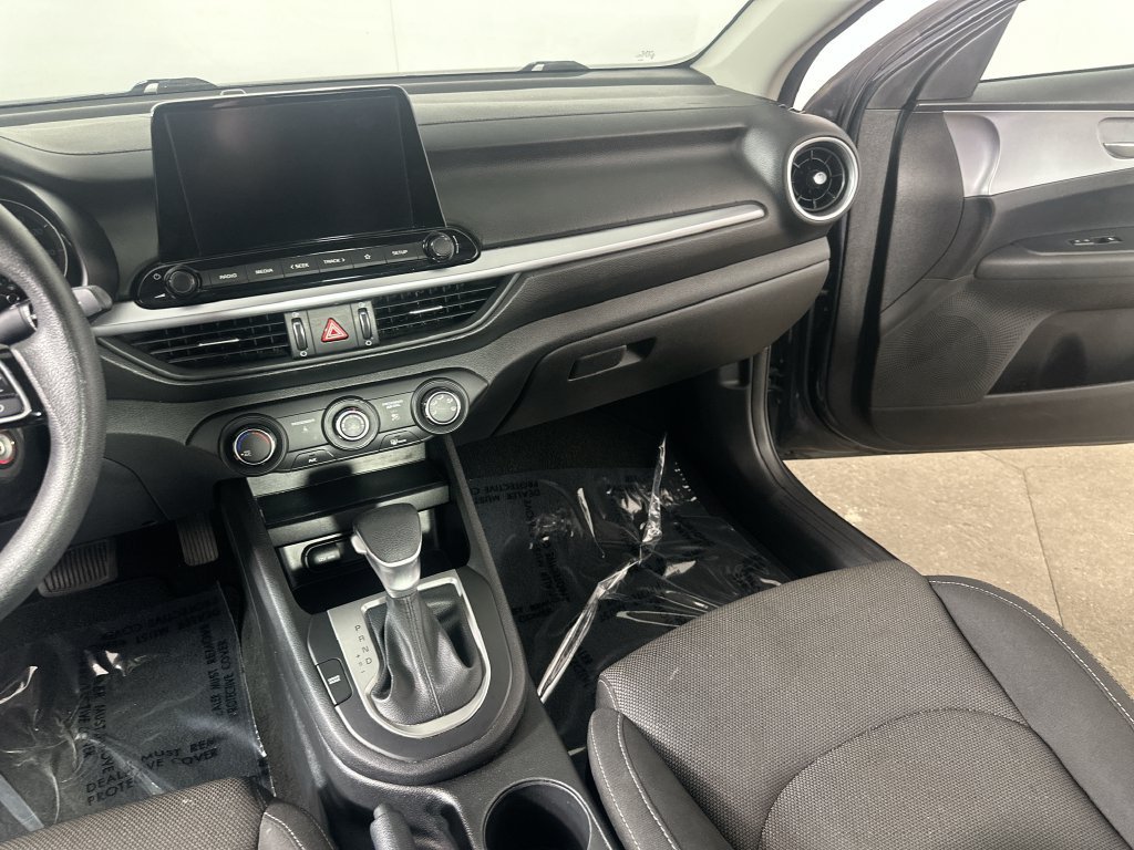 Used 2023 Kia Forte LXS FWD image 20