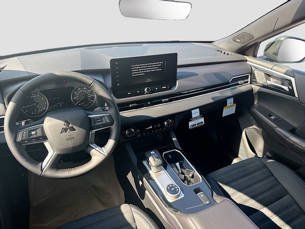 New 2026 Mitsubishi Outlander LE FWD image 22