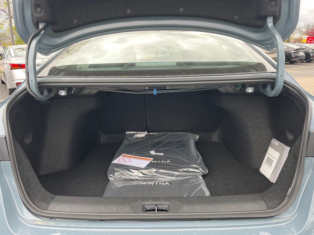New 2026 Nissan Sentra SV w/ Floor Mat Package FWD image 32