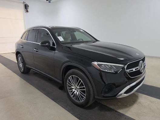 Used 2024 Mercedes-Benz GLC 300 4MATIC image 1