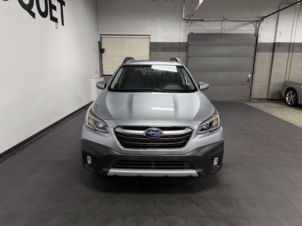 Used 2022 Subaru Outback Limited XT AWD/4WD image 3
