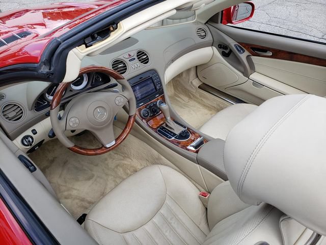 Used 2009 Mercedes-Benz SL 550 image 28