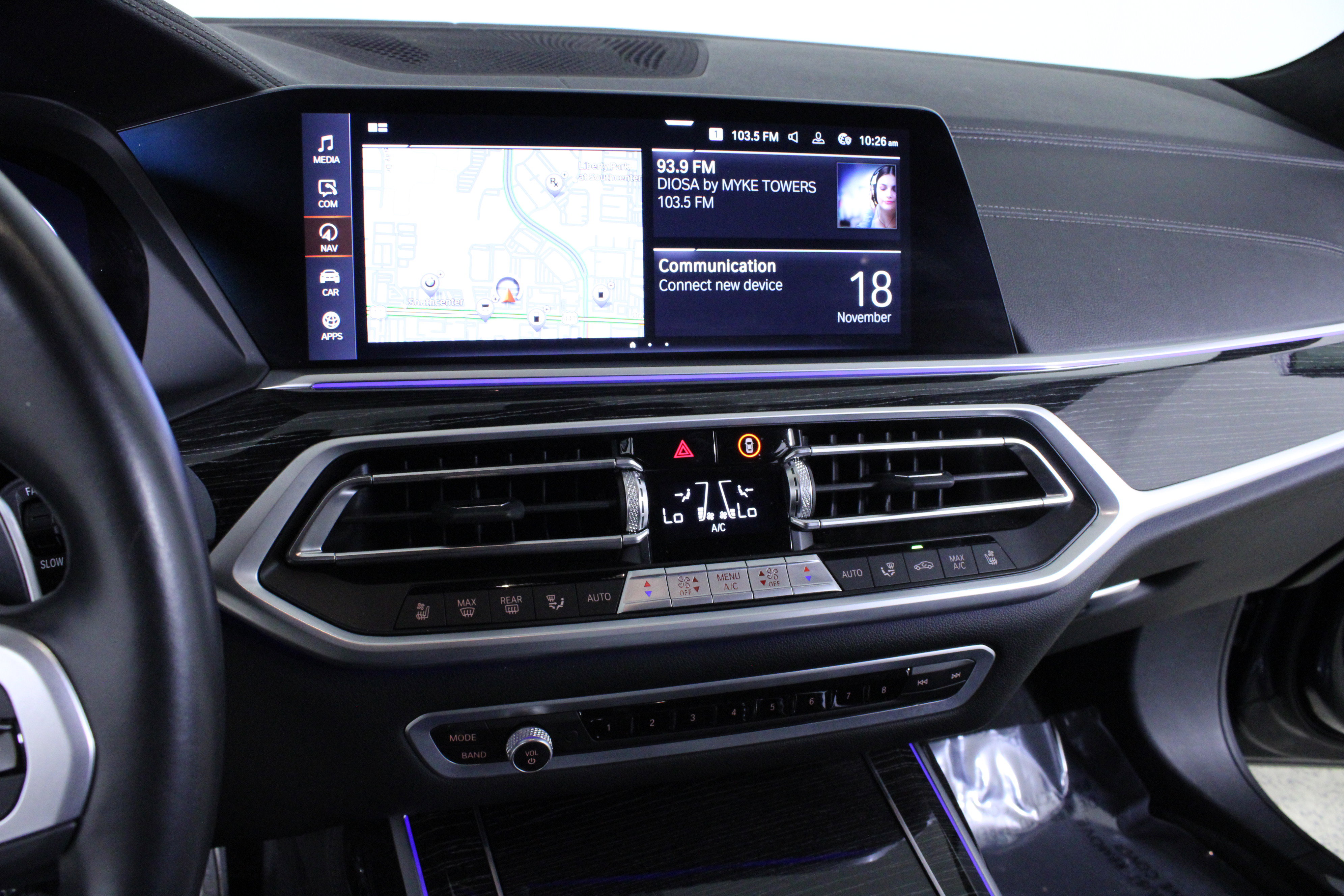 Used 2022 BMW X7 M50i image 30