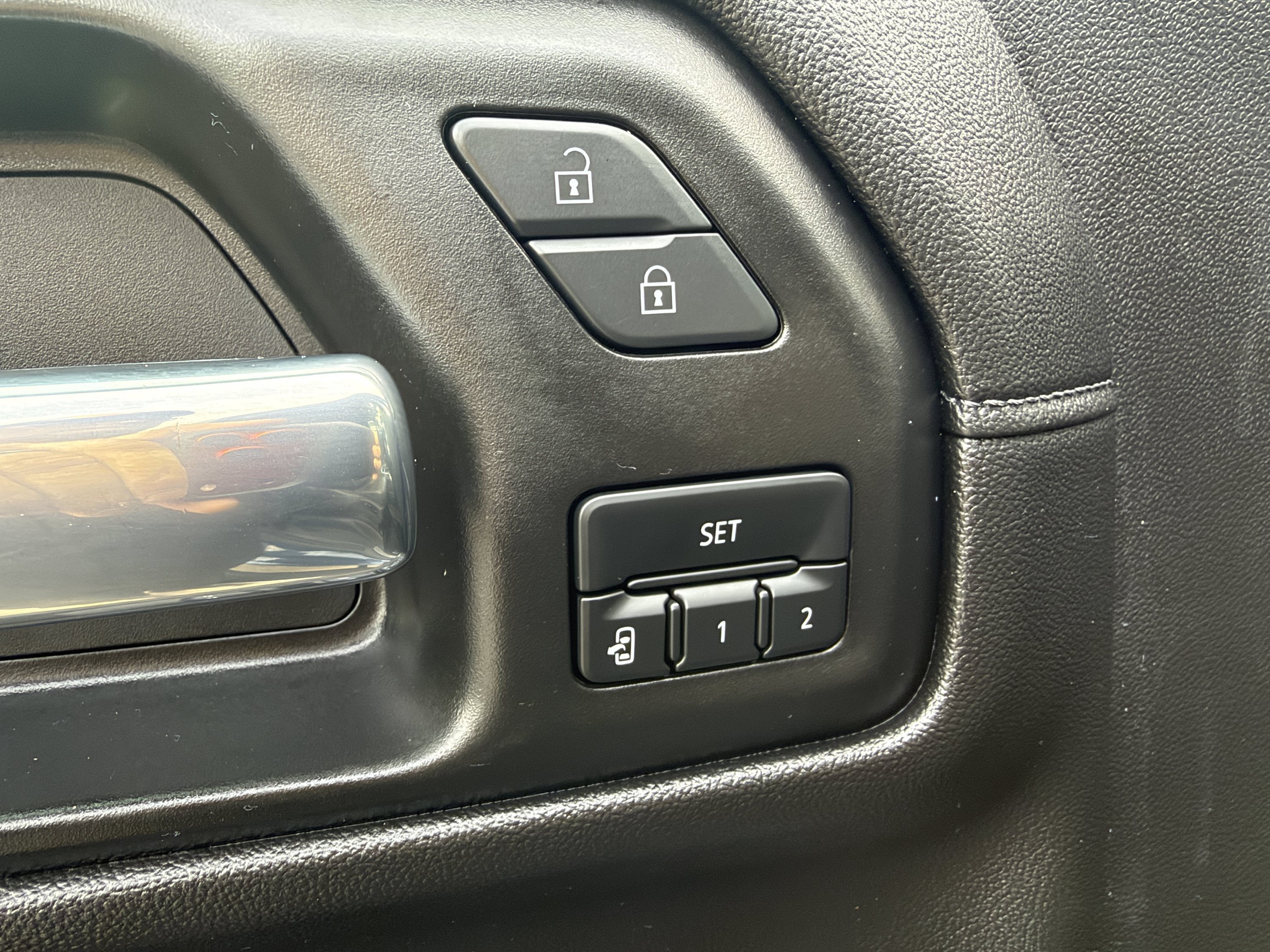 Used 2021 GMC Sierra 1500 Denali w/ Denali Ultimate Package AWD/4WD image 38