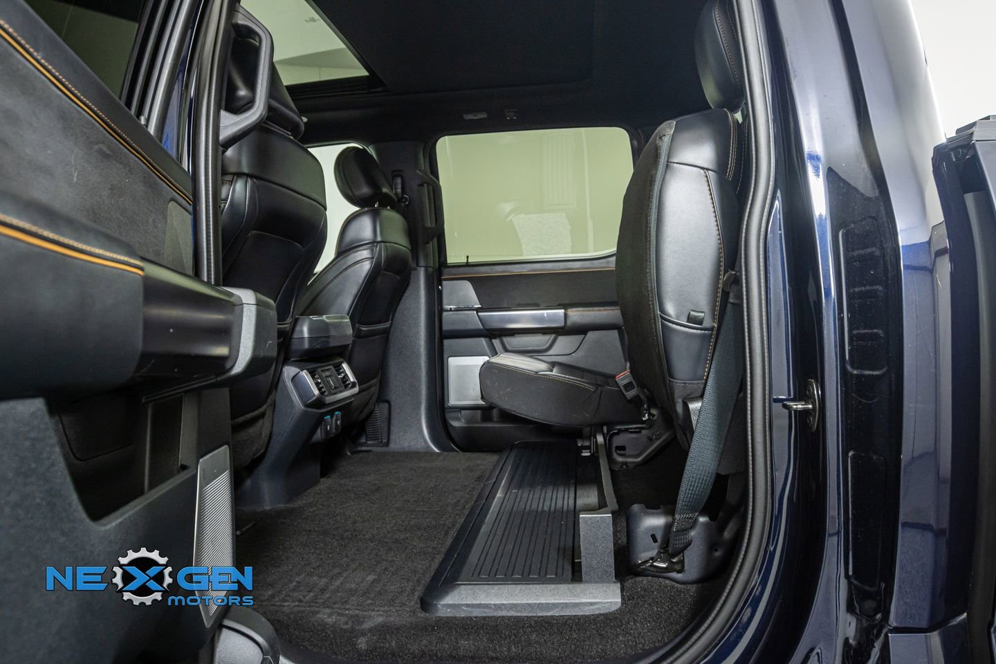 Used 2021 Ford F150 Platinum w/ Equipment Group 701A High image 26