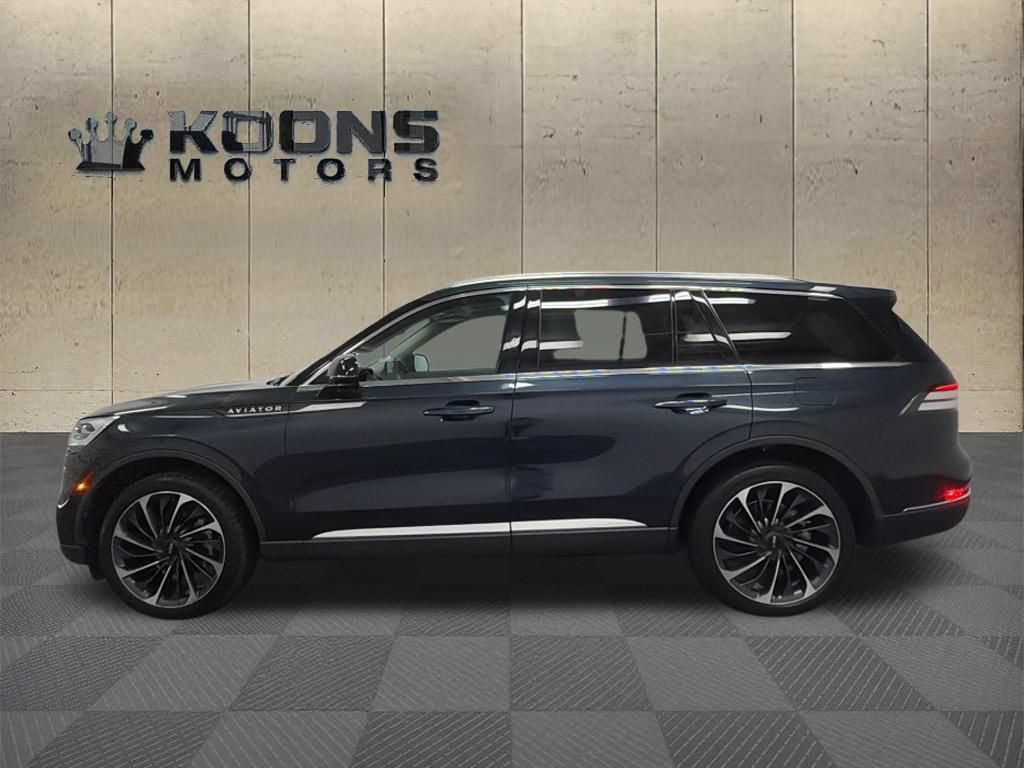 Used 2023 Lincoln Aviator Reserve w/ Equipment Group 201A AWD/4WD image 4