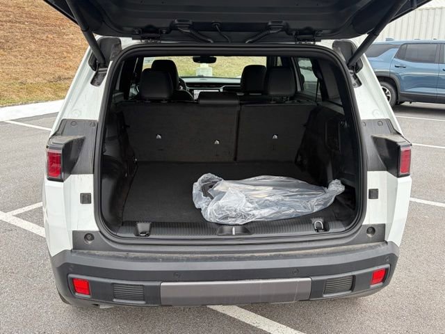 New 2026 Jeep Cherokee Overland image 27