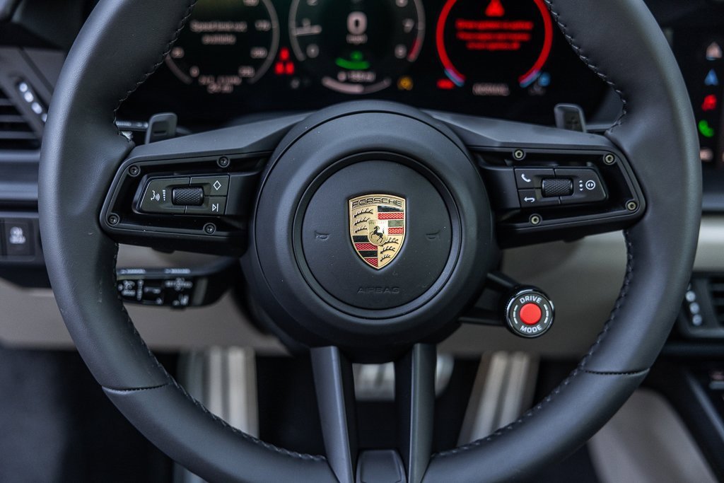 Certified 2025 Porsche 911 Carrera GTS image 13