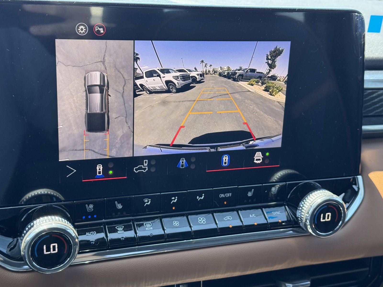 New 2026 GMC Canyon AT4 w/ Technology Plus Package AWD/4WD image 18