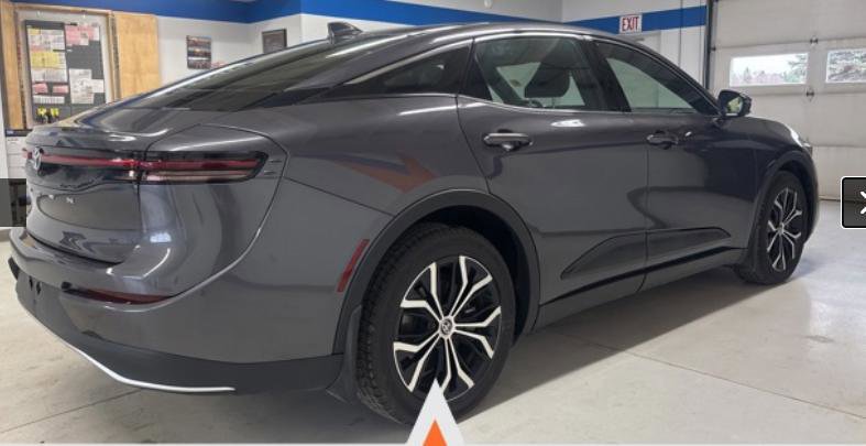 Used 2023 Toyota Crown XLE image 6