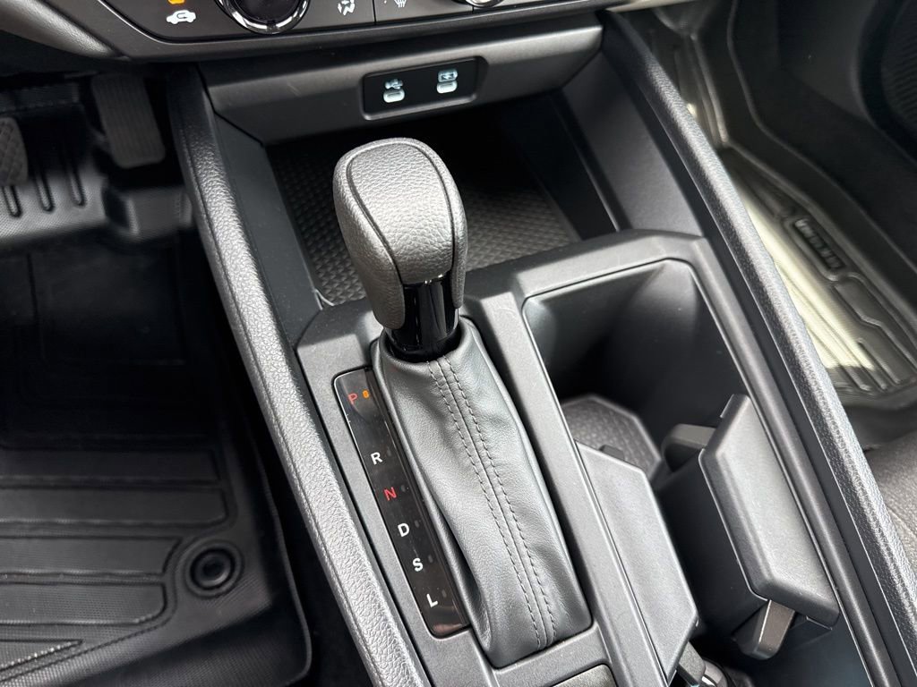 Used 2025 Honda Accord SE image 18