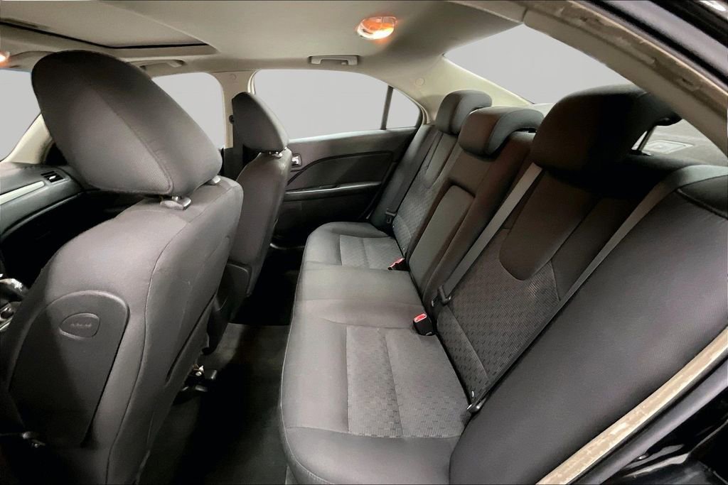 Used 2010 Ford Fusion SE image 23