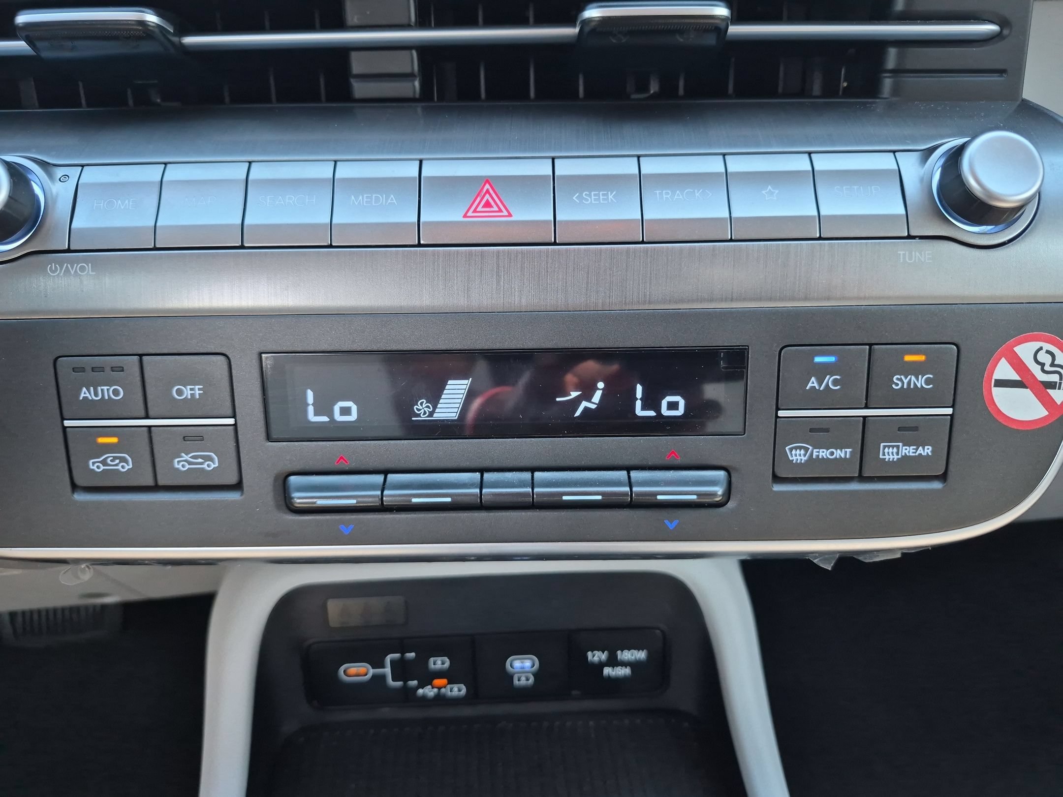 Used 2024 Hyundai Kona SEL AWD/4WD image 17