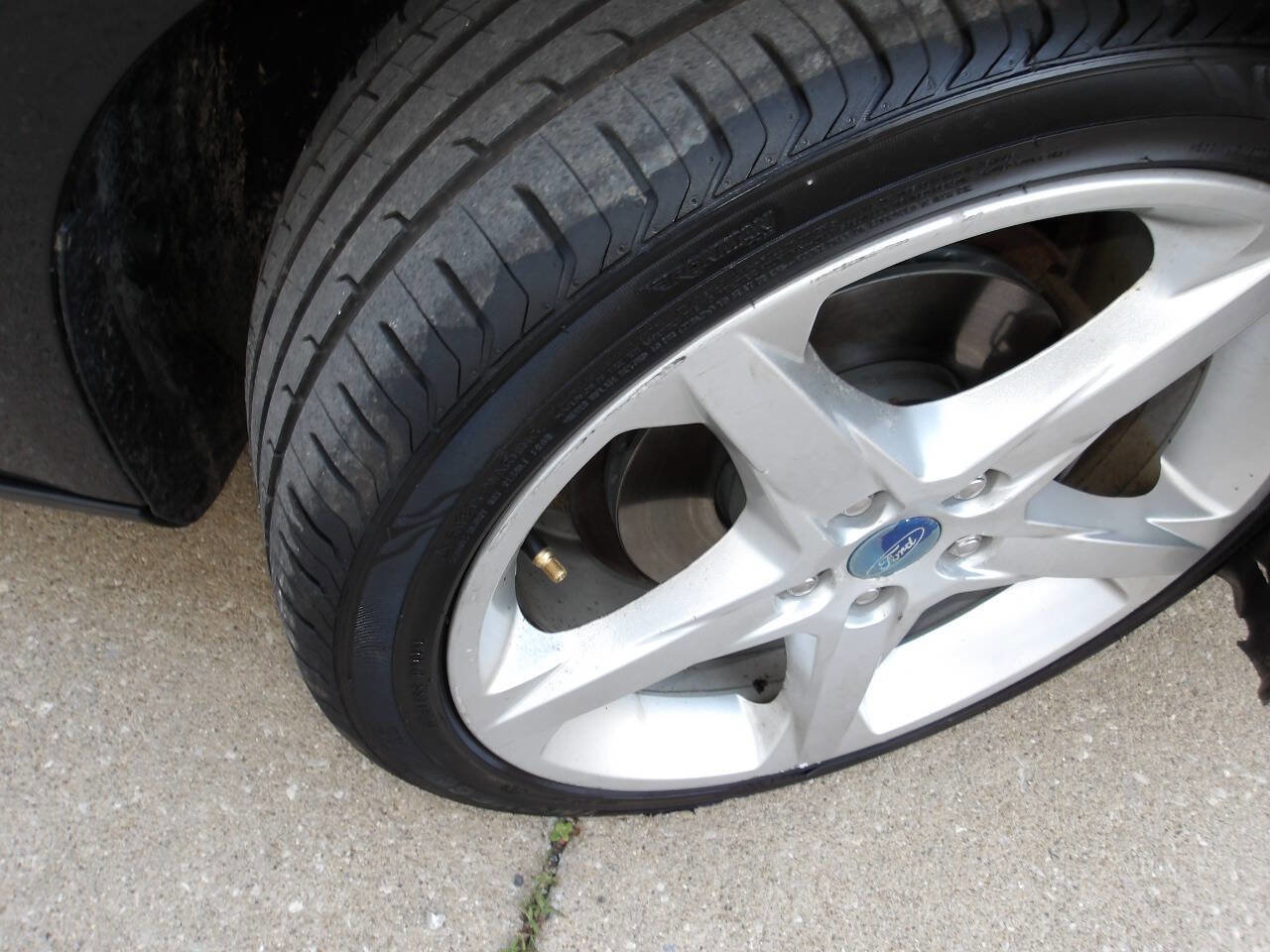 Used 2012 Ford Focus Titanium FWD image 42