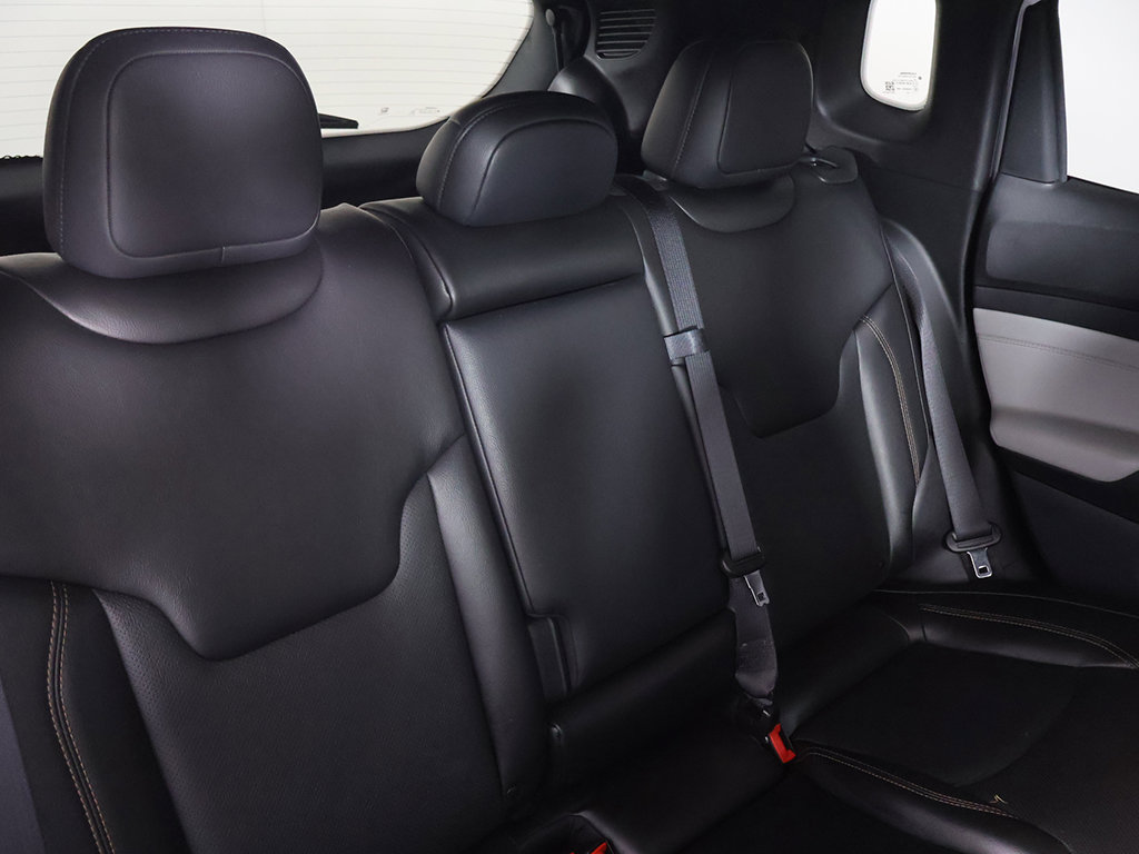 Used 2023 Jeep Compass Limited w/ Elite Group AWD/4WD image 34