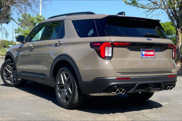New 2026 Ford Explorer ST image 3
