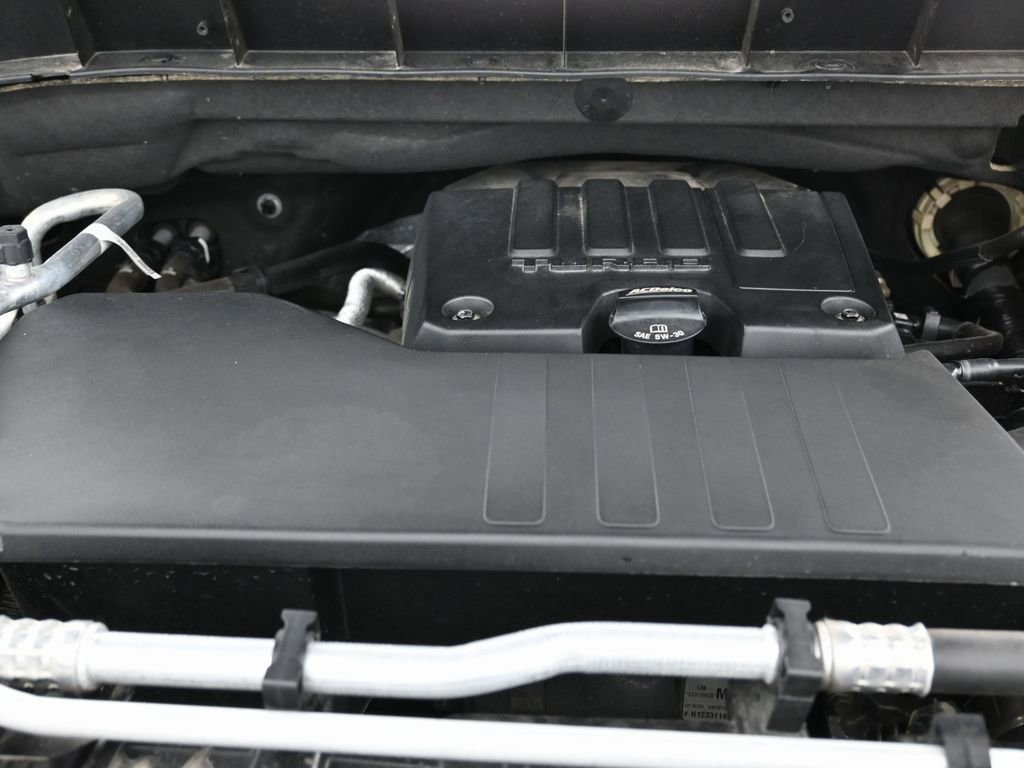 Used 2024 Chevrolet Silverado 1500 LT image 40