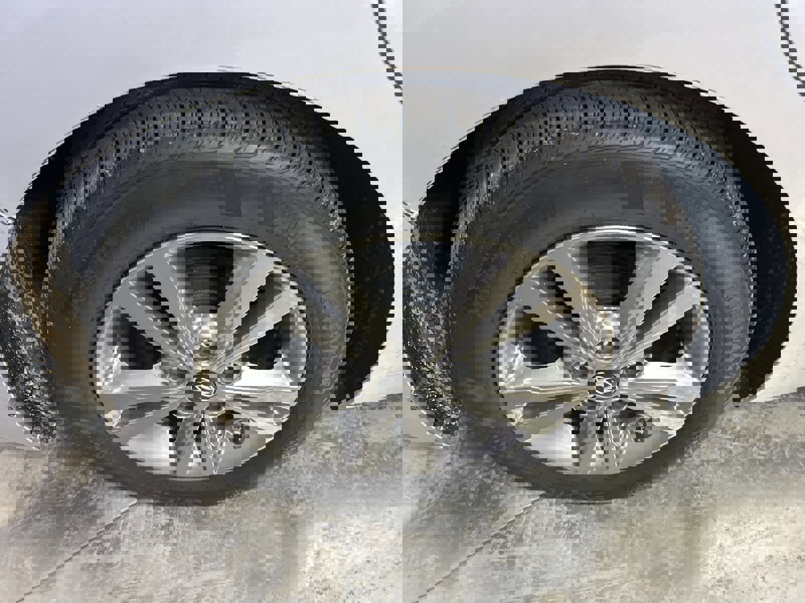 Used 2017 Hyundai Elantra SE image 7