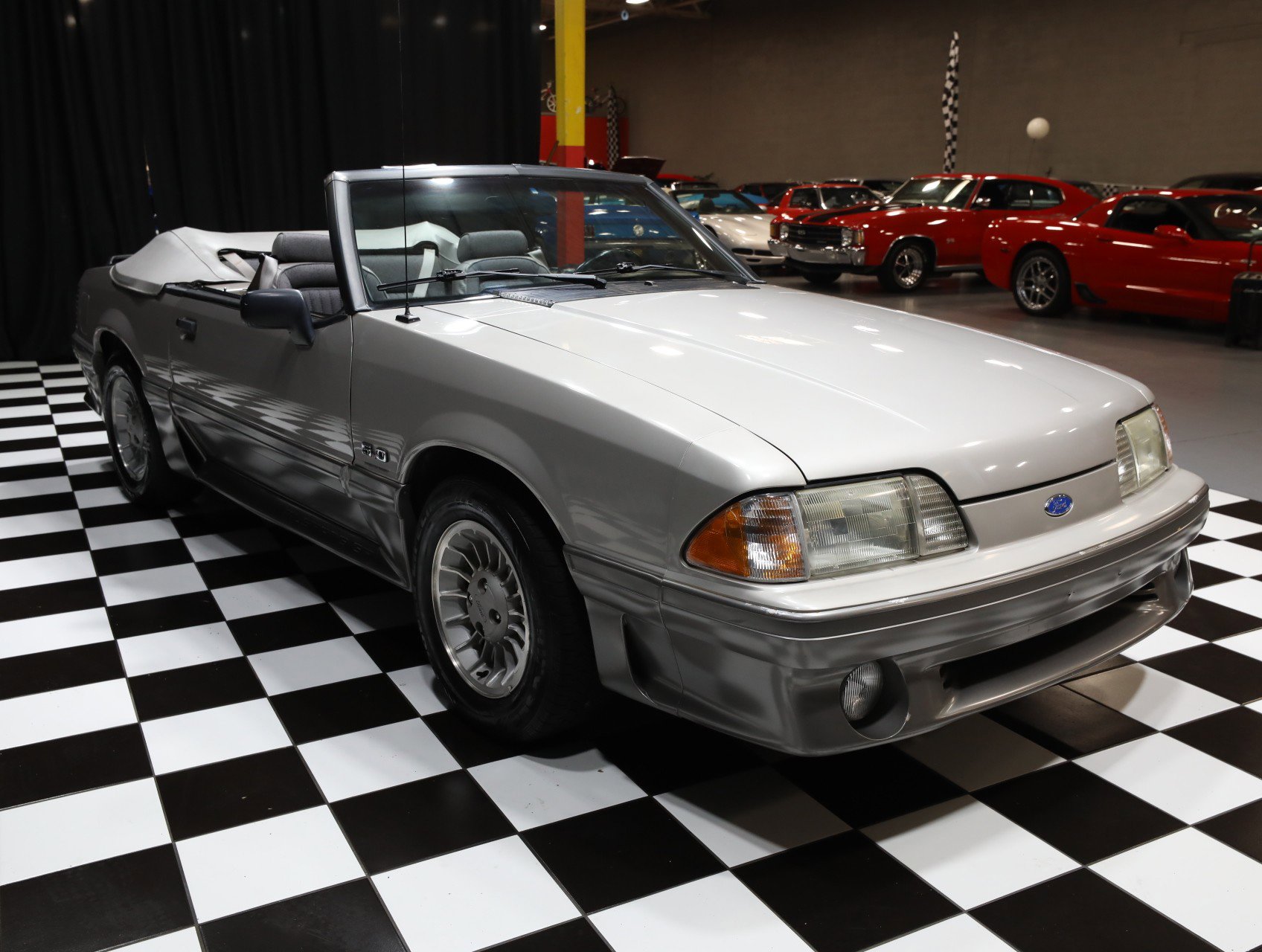 Used 1990 Ford Mustang GT image 19